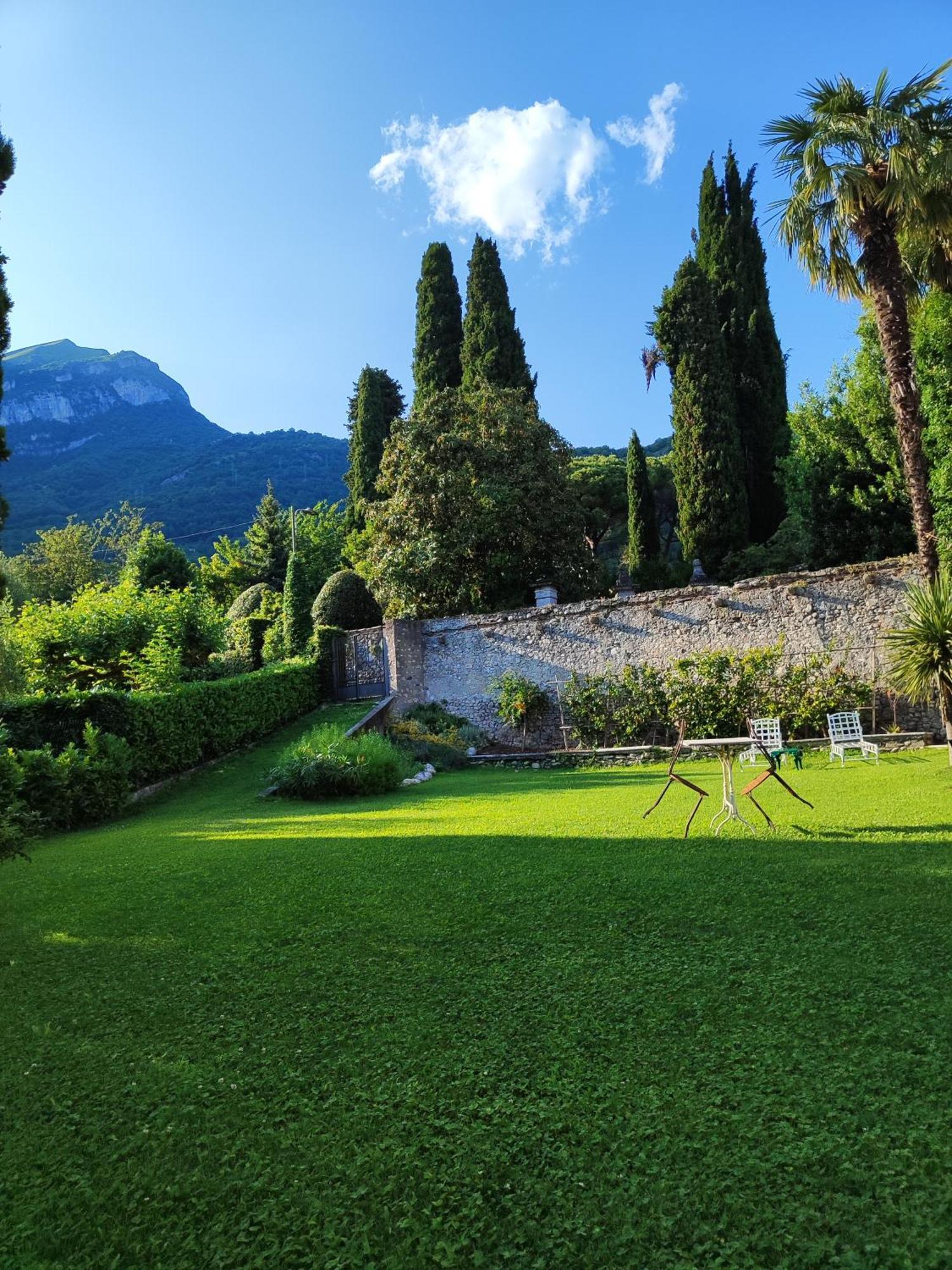 Casa Lumaca Bed & Breakfast Tremezzo Bagian luar foto