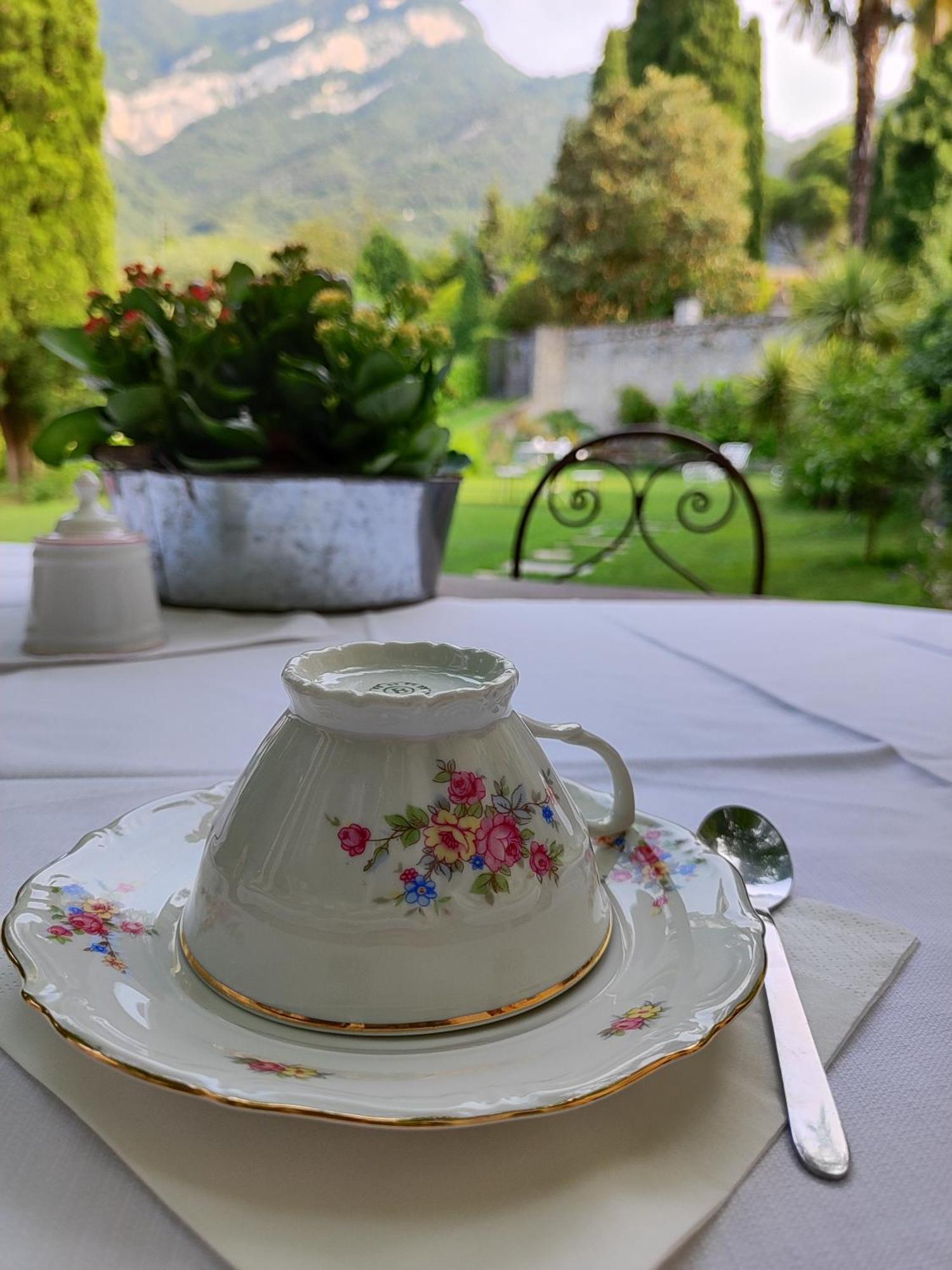Casa Lumaca Bed & Breakfast Tremezzo Bagian luar foto